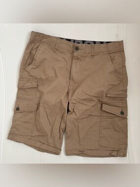 Men's Cargo Shorts in Tan - Comfortable Utility Style
